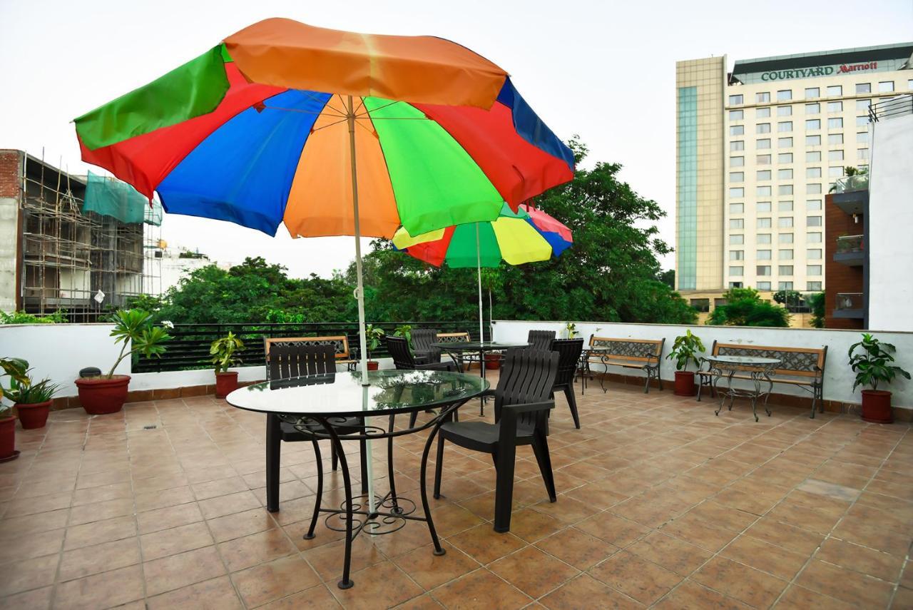 Studio Serviced Apartments Near Fortis Hospital Gurgaon Buitenkant foto