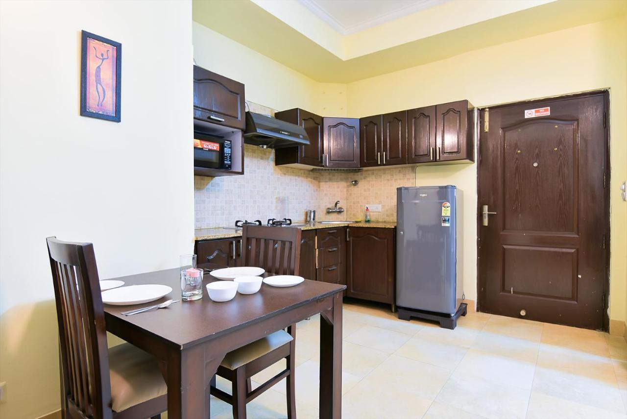 Studio Serviced Apartments Near Fortis Hospital Gurgaon Buitenkant foto