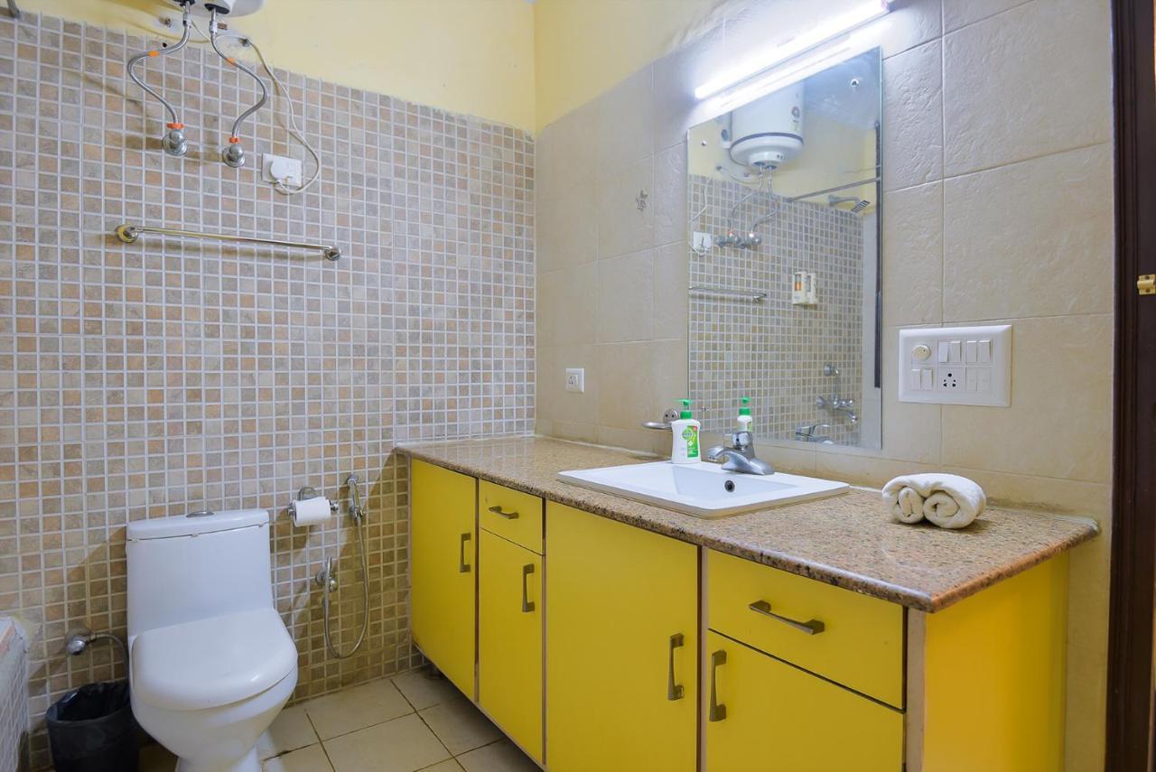 Studio Serviced Apartments Near Fortis Hospital Gurgaon Buitenkant foto