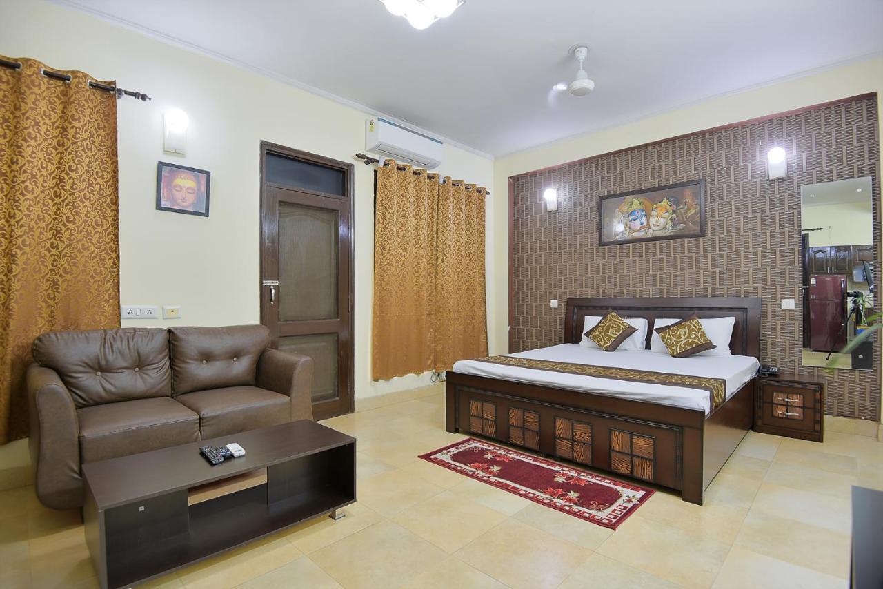 Studio Serviced Apartments Near Fortis Hospital Gurgaon Buitenkant foto